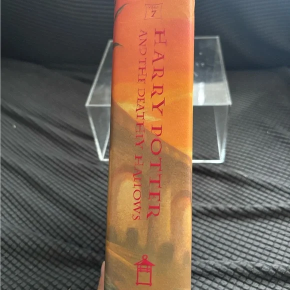 RARE July 2007, First Edition Print Harry Potter and the Deathly Hallows Book